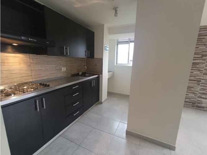 Apartamento de 3 alcobas en arriendo en Centro, Bello, 58 m² · foto 4 de 13