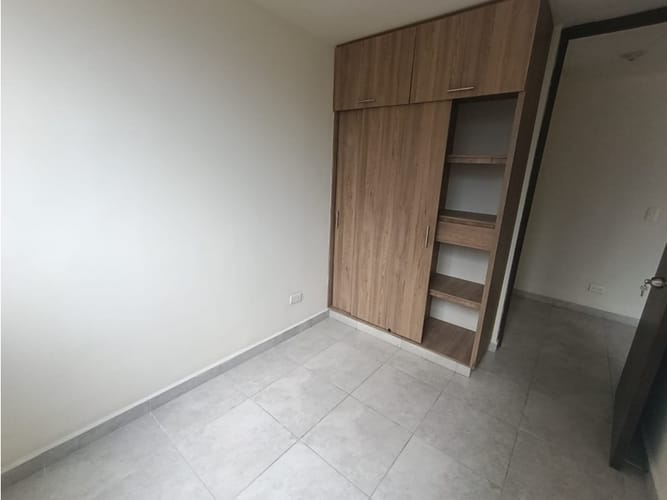 Apartamento de 3 alcobas en arriendo en Centro, Bello, 58 m² · foto 8 de 13