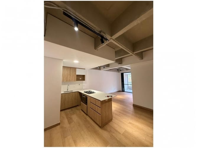 Apartamento de 2 alcobas en venta en La Orquidea, Envigado, 79 m² · foto 1 de 7