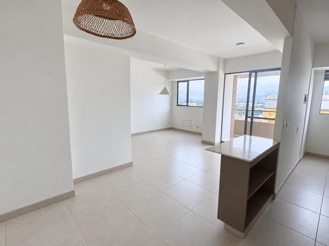 Apartamento de 2 alcobas en arriendo en Las Vegas, Envigado, 66 m² · foto 2 de 16