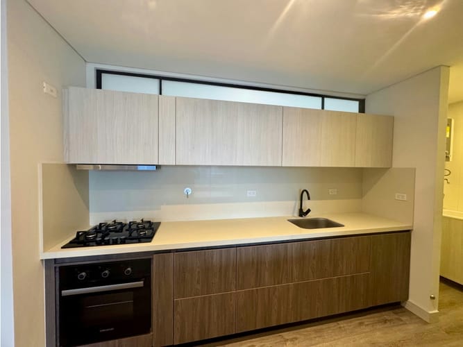 Apartamento de 1 alcoba en venta en El Poblado, Medellín, 89 m² · foto 5 de 10