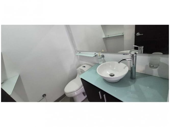 Apartamento de 3 alcobas en venta en Loma De Las Brujas, Envigado, 106 m² · foto 10 de 21