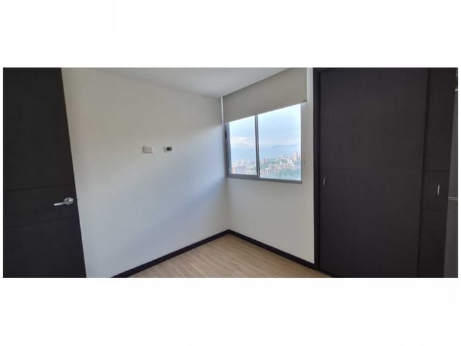Apartamento de 3 alcobas en venta en Loma De Las Brujas, Envigado, 106 m² · foto 12 de 21