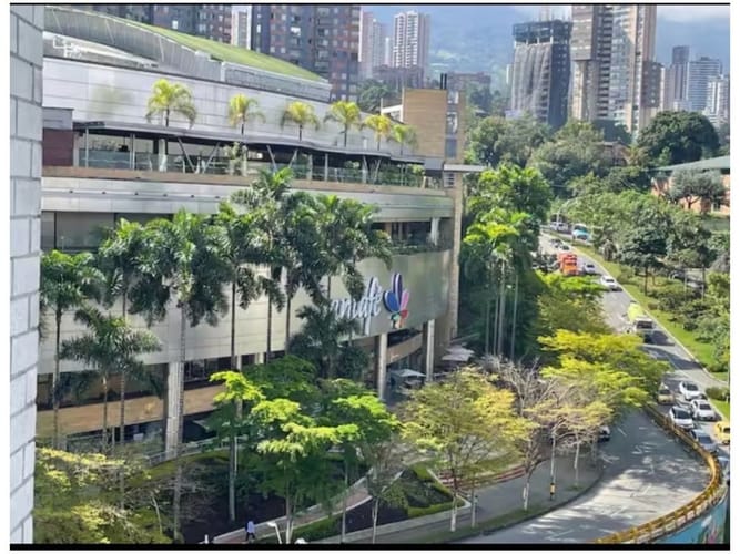Apartamento de 1 alcoba en venta en Oviedo, Medellín, 52 m² · foto 7 de 21