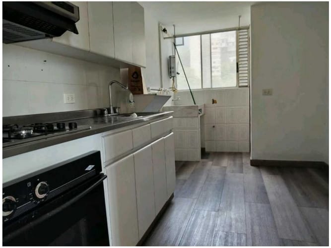 Apartamento de 3 alcobas en venta en El Poblado, Medellín, 95 m² · foto 10 de 10