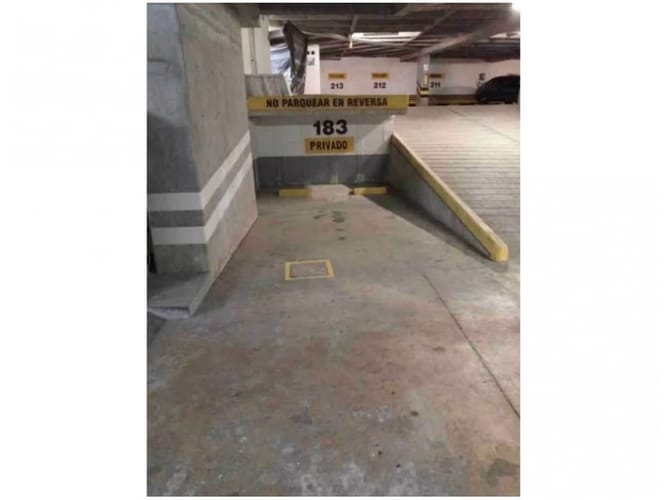 Apartamento de 1 alcoba en venta en Oviedo, Medellín, 52 m² · foto 17 de 21