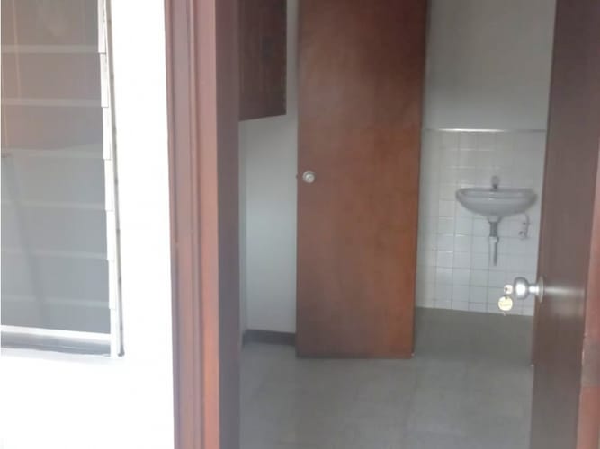 Apartamento de 3 alcobas en venta en Villanueva, Medellín, 175 m² · foto 9 de 11