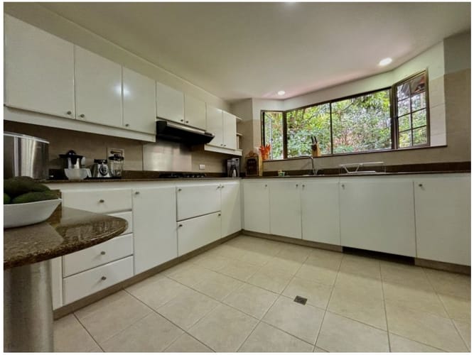 Casa de 3 alcobas en venta en Vía Las Palmas, Medellín, 290 m² · foto 8 de 20