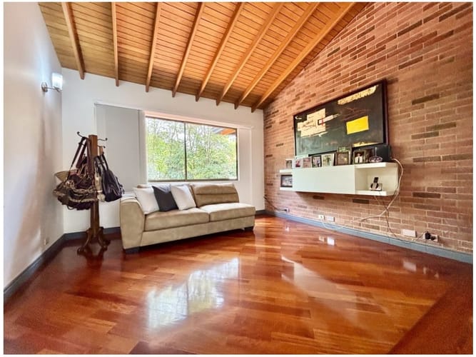 Casa de 3 alcobas en venta en Vía Las Palmas, Medellín, 290 m² · foto 11 de 20