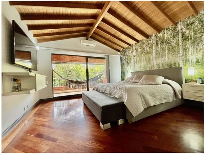 Casa de 3 alcobas en venta en Vía Las Palmas, Medellín, 290 m² · foto 13 de 20