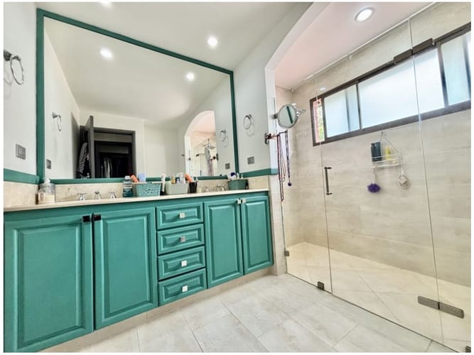 Casa de 3 alcobas en venta en Vía Las Palmas, Medellín, 290 m² · foto 14 de 20