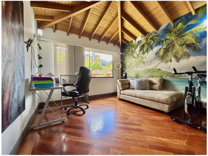 Casa de 3 alcobas en venta en Vía Las Palmas, Medellín, 290 m² · foto 16 de 20