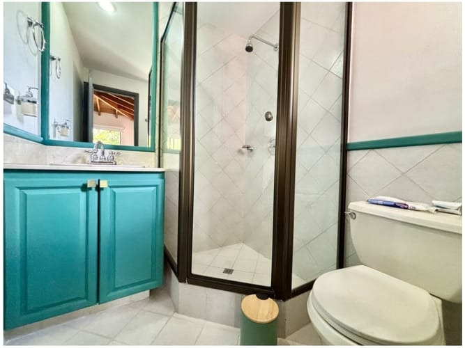 Casa de 3 alcobas en venta en Vía Las Palmas, Medellín, 290 m² · foto 19 de 20