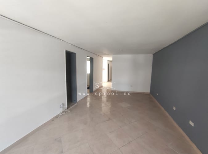 Casa de 4 alcobas en arriendo en Manila, Medellín, 350 m² · foto 2 de 12