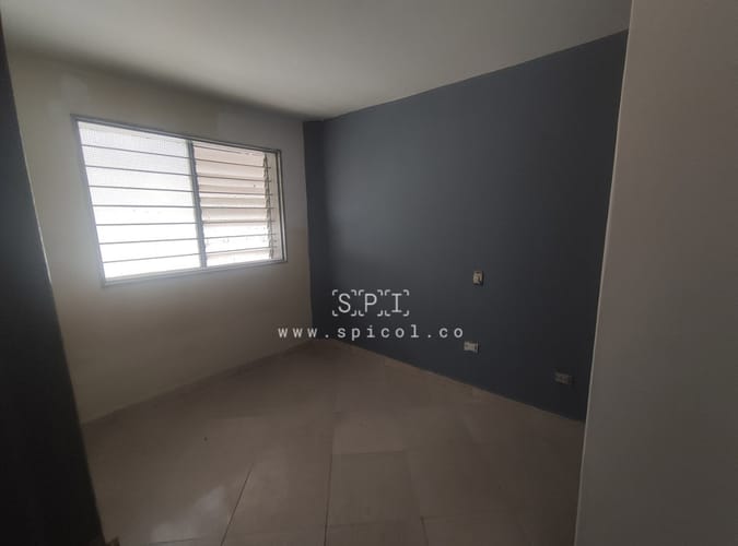 Casa de 4 alcobas en arriendo en Manila, Medellín, 350 m² · foto 3 de 12