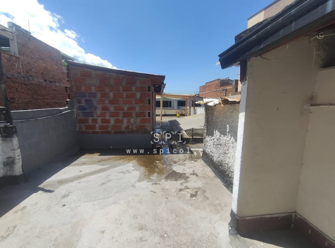 Casa de 4 alcobas en arriendo en Manila, Medellín, 350 m² · foto 10 de 12
