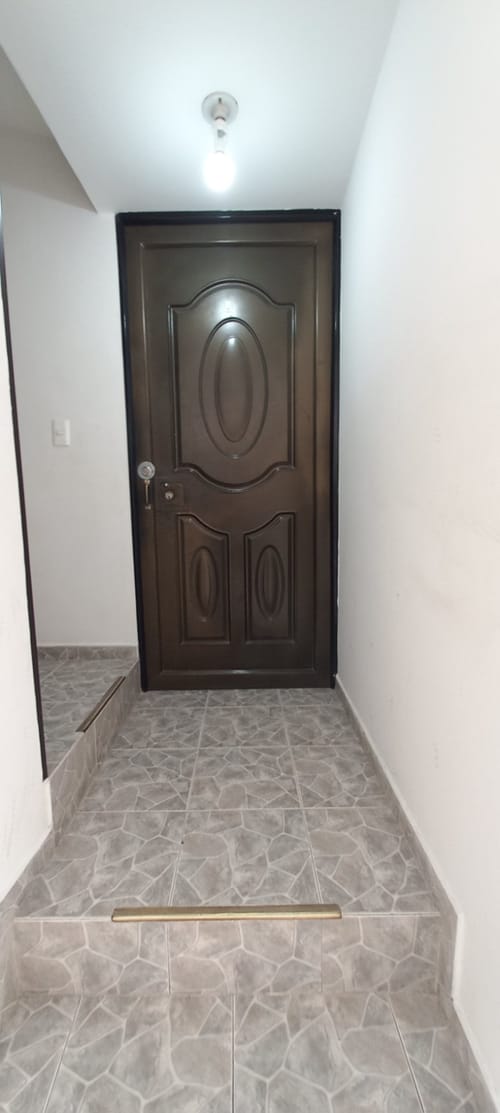 Casa de 8 alcobas en venta en Kennedy Central, Bogotá, 280 m² · foto 3 de 22