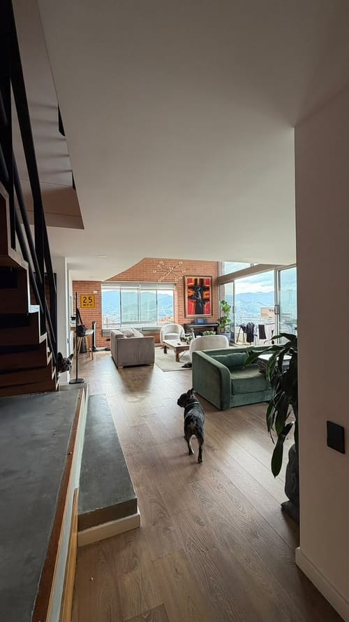 Apartamento de 3 alcobas en venta en El Tesoro, Medellín, 170 m² · foto 1 de 20
