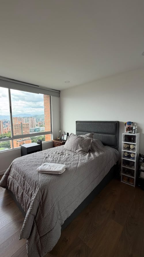 Apartamento de 3 alcobas en venta en El Tesoro, Medellín, 170 m² · foto 9 de 20