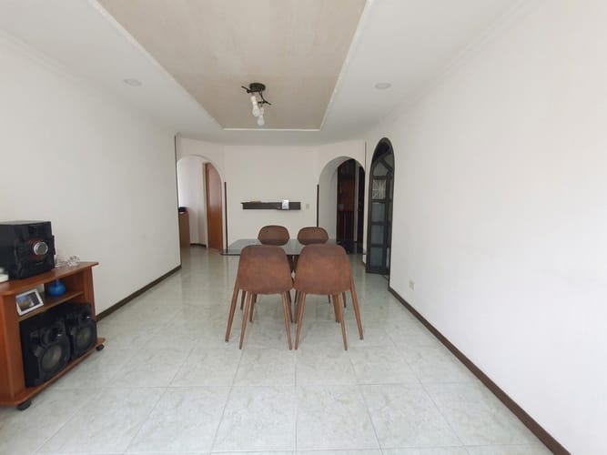 Apartamento de 3 alcobas en venta en Santa Teresa, Bogotá, 65 m² · foto 2 de 16