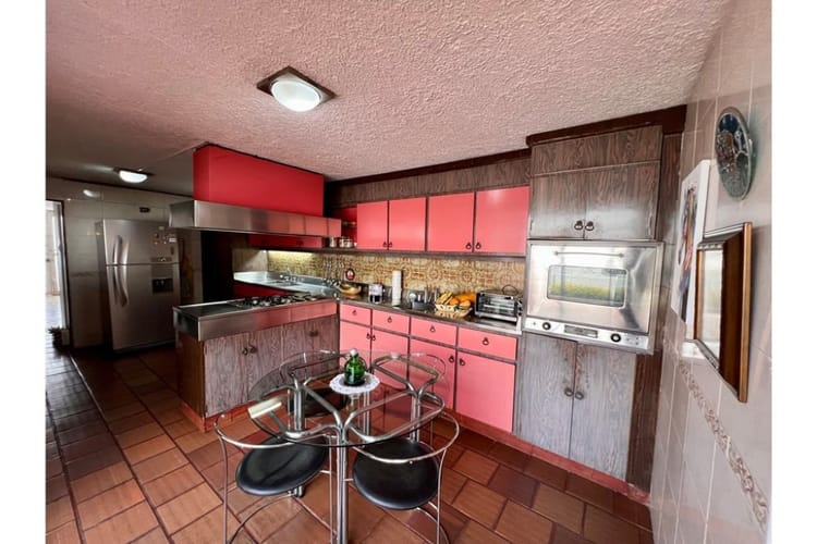Casa de 6 alcobas en venta en La Castellana, Bogotá, 226 m² · foto 7 de 15