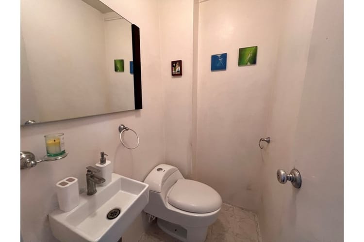Casa de 6 alcobas en venta en La Castellana, Bogotá, 226 m² · foto 12 de 15