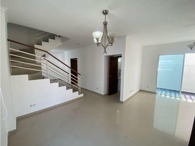 Casa de 3 alcobas en venta en Ciudad Jardin, Barranquilla, 146 m² · foto 2 de 24