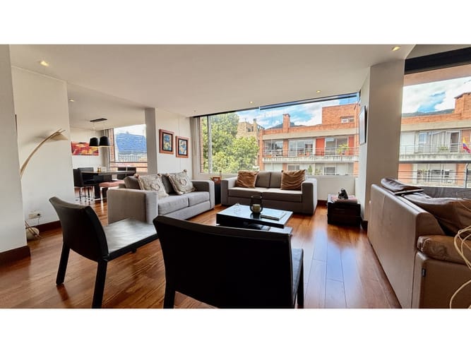 Apartamento de 3 alcobas en venta en El Virrey, Bogotá, 176 m² · foto 2 de 20