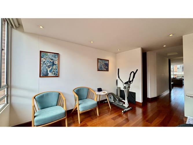 Apartamento de 3 alcobas en venta en El Virrey, Bogotá, 176 m² · foto 9 de 20