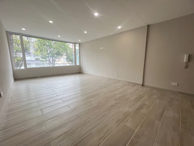 Apartamento de 1 alcoba en venta en Chicó Reservado, Bogotá, 60 m² · foto 4 de 10
