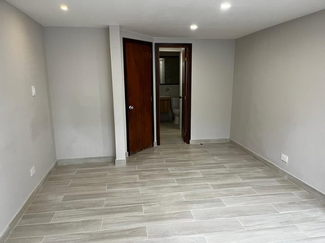 Apartamento de 1 alcoba en venta en Chicó Reservado, Bogotá, 60 m² · foto 9 de 10