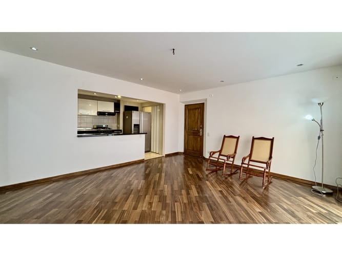 Apartamento de 2 alcobas en arriendo en Chico, Bogotá, 76 m² · foto 2 de 13