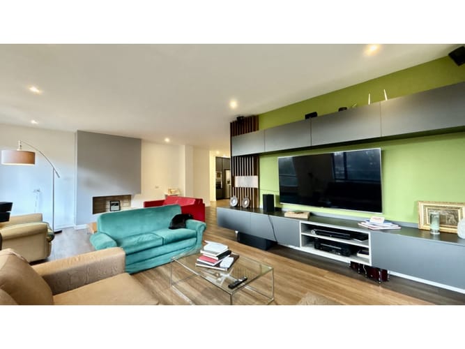 Apartamento de 3 alcobas en venta en Chapinero, Bogotá, 186 m² · foto 2 de 21