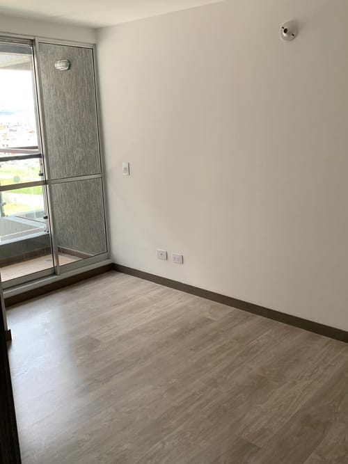 Apartamento de 3 alcobas en venta en Américas Central, Bogotá, 63 m² · foto 4 de 19
