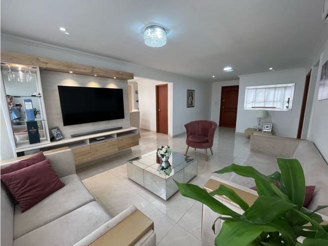 Apartamento de 3 alcobas en venta en Ciudad Jardin, Barranquilla, 128 m² · foto 1 de 11