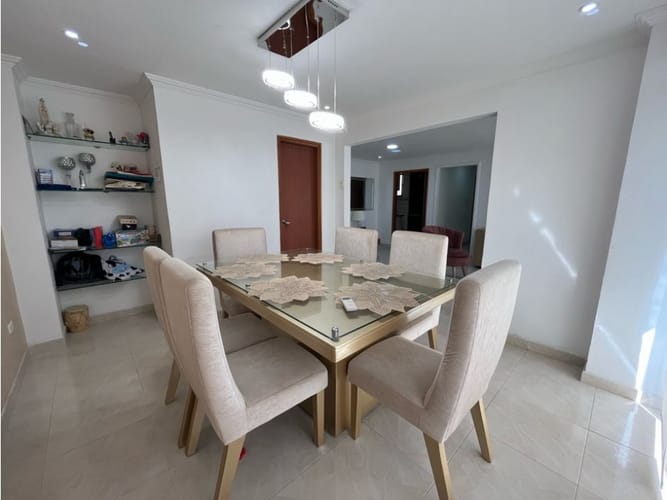 Apartamento de 3 alcobas en venta en Ciudad Jardin, Barranquilla, 128 m² · foto 2 de 11