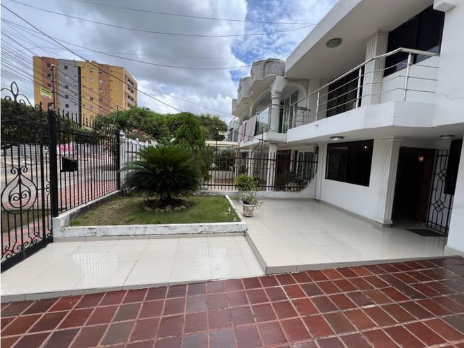 Casa de 3 alcobas en venta en Ciudad Jardin, Barranquilla, 224 m² · foto 1 de 24