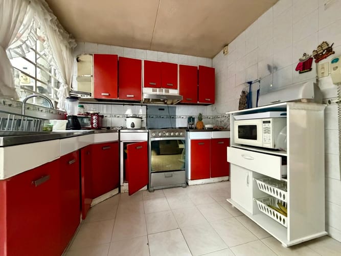 Casa de 4 alcobas en venta en Engativá, Bogotá, 196 m² · foto 13 de 24