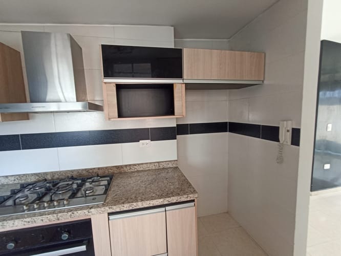Apartamento de 3 alcobas en venta en Niza, Floridablanca, 101 m² · foto 11 de 23