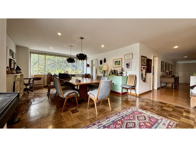 Apartamento de 3 alcobas en venta en Los Rosales, Bogotá, 191 m² · foto 6 de 21