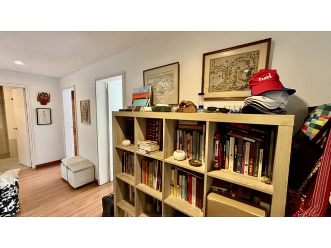 Apartamento de 3 alcobas en venta en Los Rosales, Bogotá, 191 m² · foto 11 de 21
