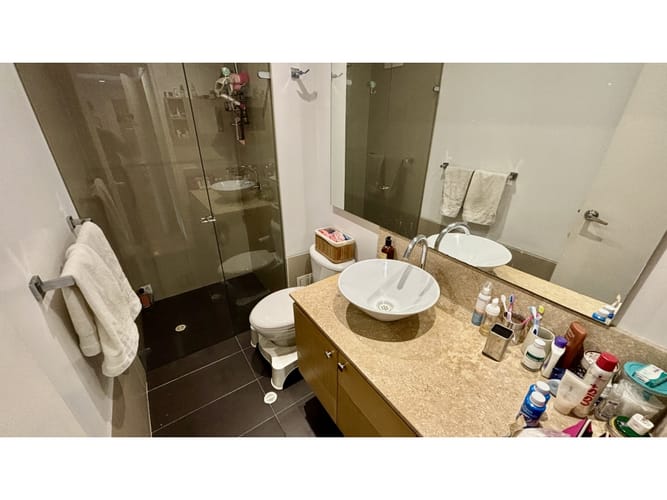 Apartamento de 3 alcobas en venta en Los Rosales, Bogotá, 191 m² · foto 15 de 21