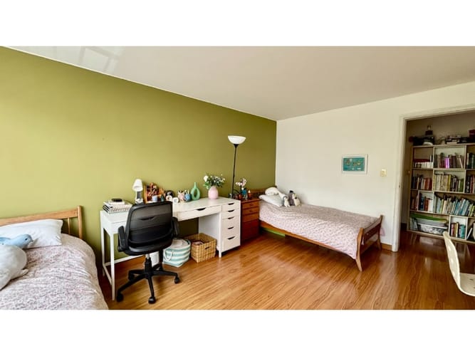 Apartamento de 3 alcobas en venta en Los Rosales, Bogotá, 191 m² · foto 19 de 21