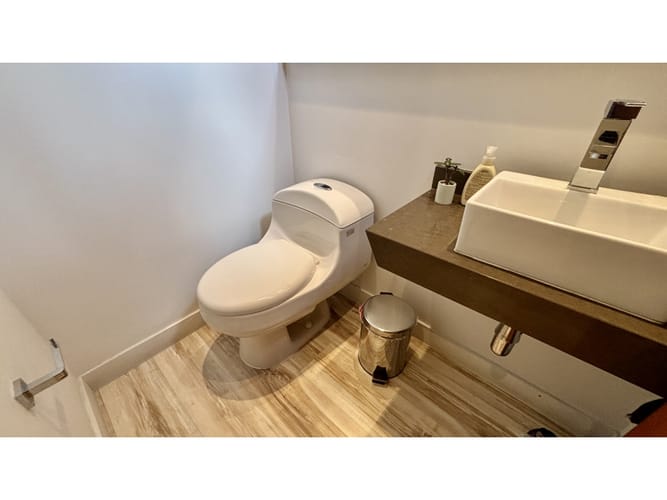 Apartamento de 2 alcobas en arriendo en Chicó Alto, Bogotá, 102 m² · foto 11 de 18