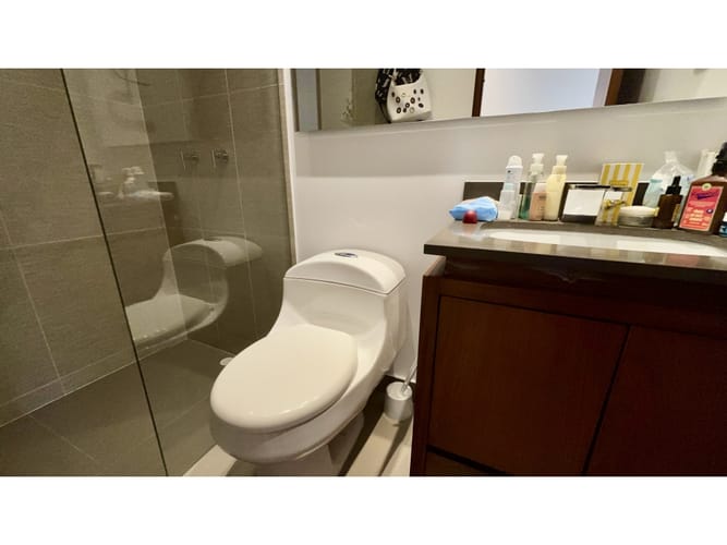 Apartamento de 2 alcobas en arriendo en Chicó Alto, Bogotá, 102 m² · foto 16 de 18