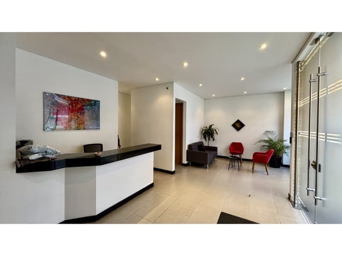 Apartamento de 2 alcobas en arriendo en Chicó Alto, Bogotá, 102 m² · foto 18 de 18
