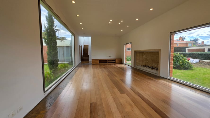 Casa de 3 alcobas en venta en Casa Blanca, Bogotá, 330 m² · foto 2 de 20