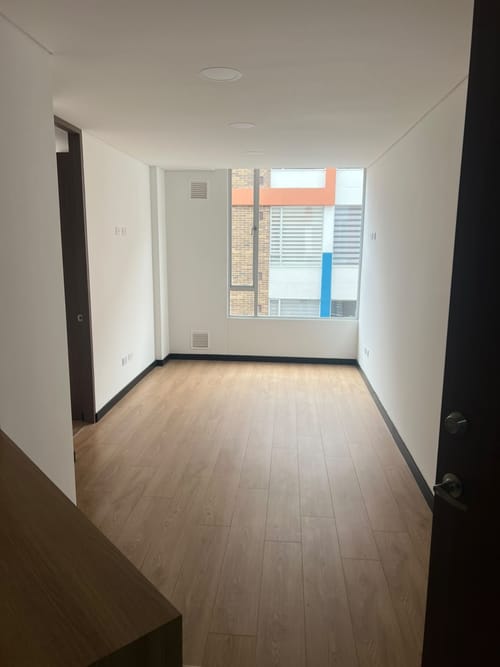 Apartaestudio en venta en Alhambra, Bogotá, 37 m² · foto 2 de 15