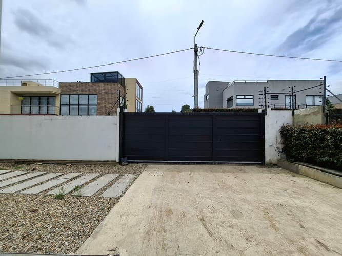 Casa de 6 alcobas en venta en Siberia, Cota, 780 m² · foto 4 de 24