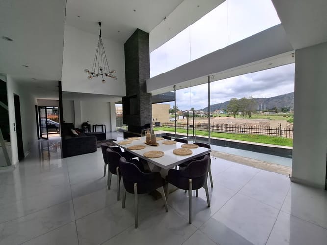 Casa de 6 alcobas en venta en Siberia, Cota, 780 m² · foto 10 de 24